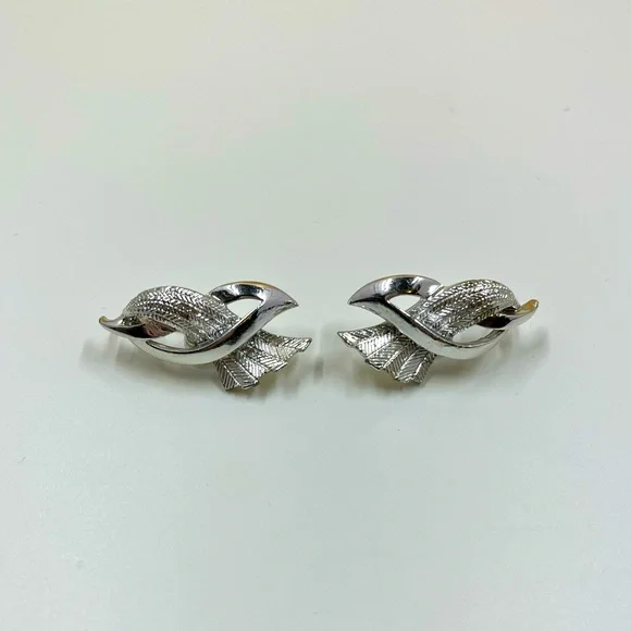 Vintage Coro Signed Silver Plated Art Deco Clip On Earrings - Picture 4 of 6